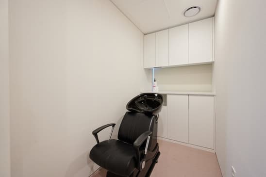 Slider image (5) Hugo Plastic Surgery Advanced Aesthetic Surgery Clinic